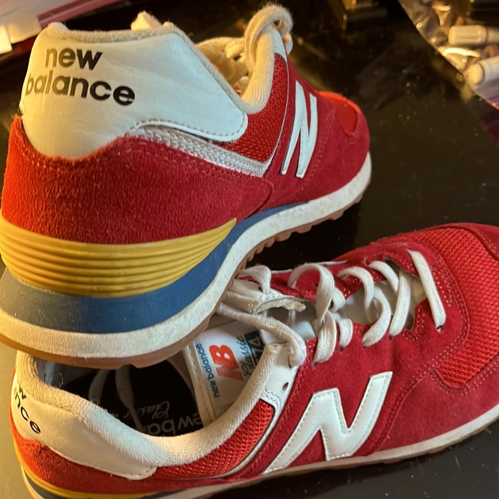 NBClassic 574 in red size 10 in good shape hardly worn